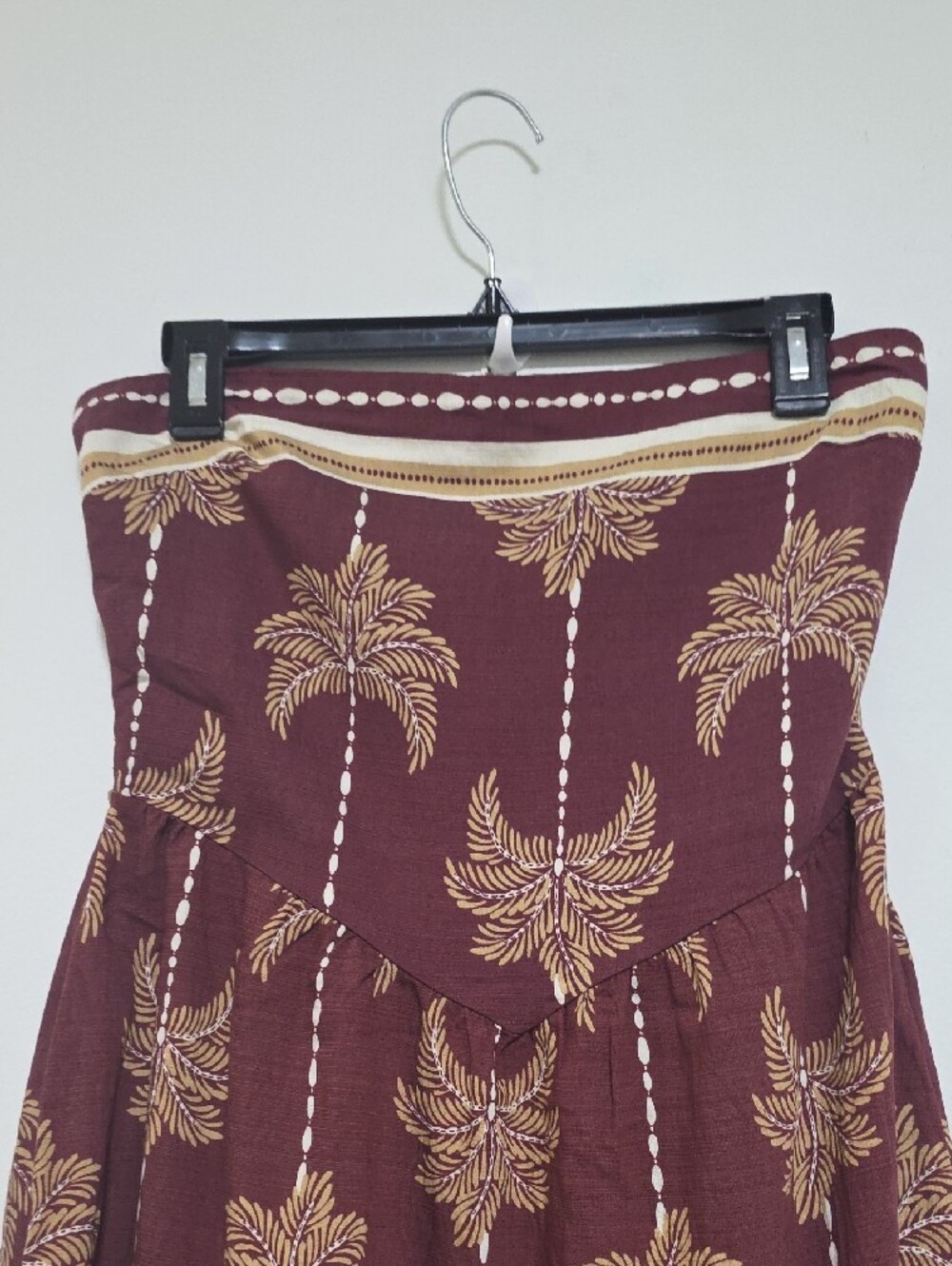 Monteau Strapless Midi Dress in Burgundy with Gold Palm Print - Picture 3 of 7